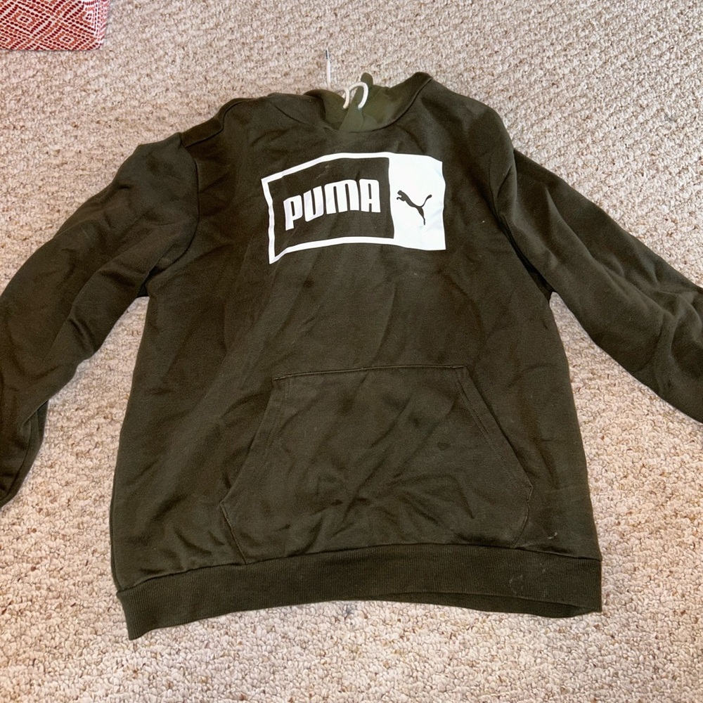 Green puma sweatshirt size Large
